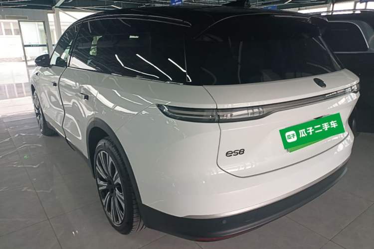 NIO ES8 2024 — 4