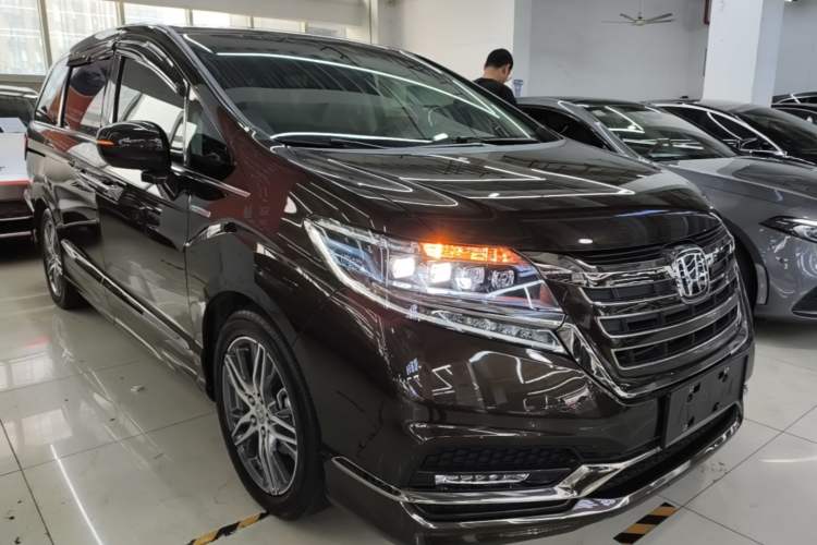 Honda Elysion 2019 — 3