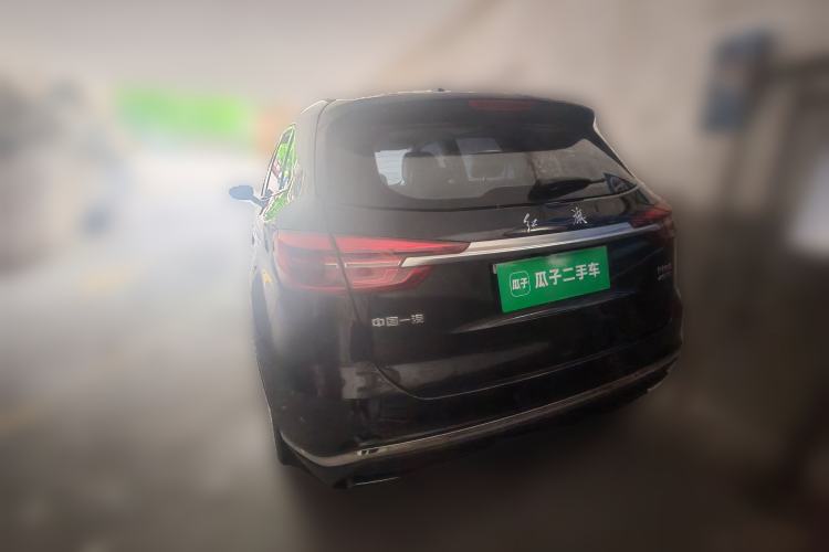 Hongqi HS5 2022 — 5