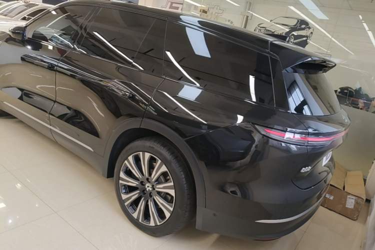 NIO ES8 2024 — 4