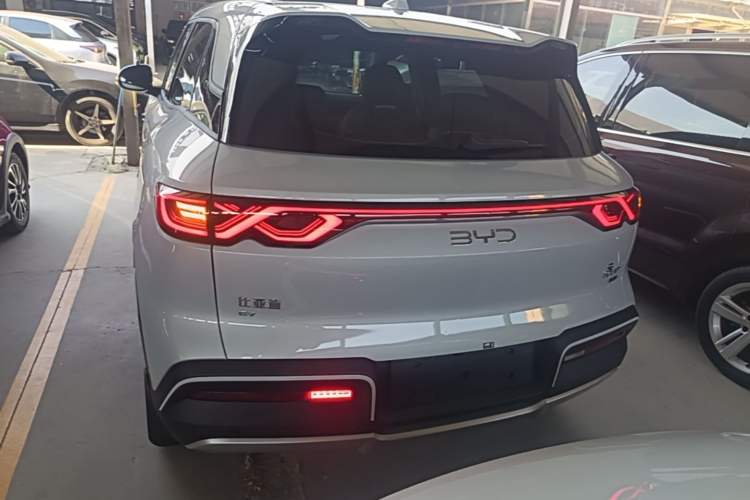 BYD Yuan UP 2025 — 5