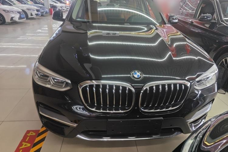 BMW X3 2021 — 2