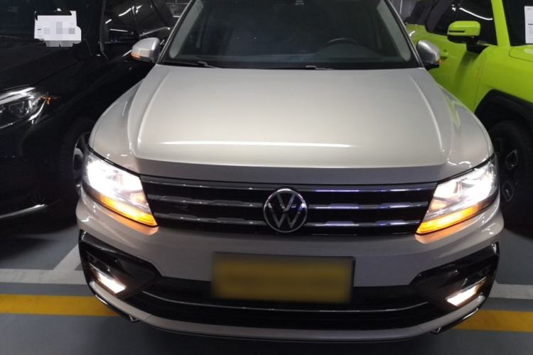 Volkswagen Tiguan L 2021 — фото 2