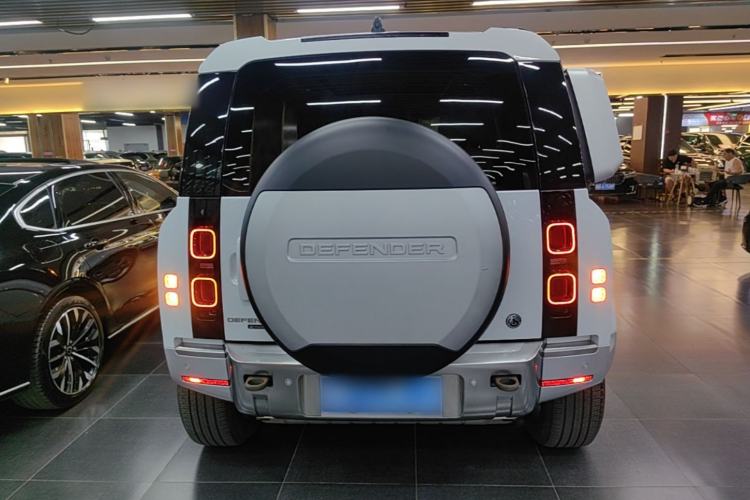 Land Rover Defender 2022 — 5