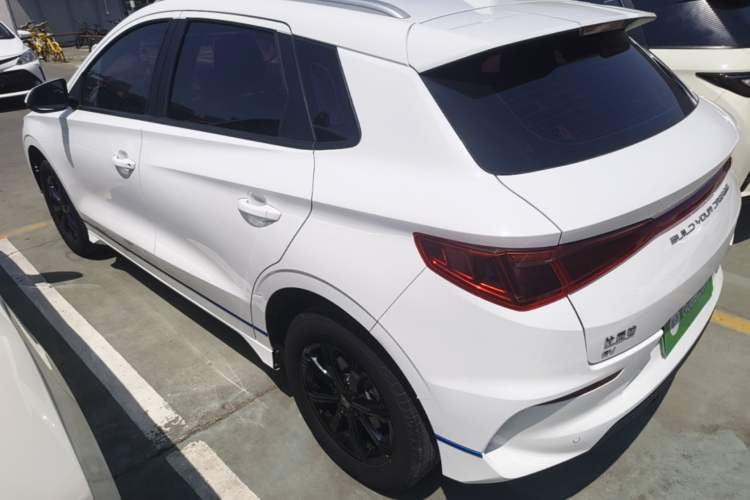 BYD e2 2021 — 4