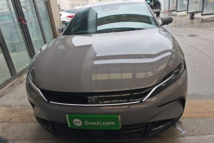 BYD Han 2025 — 2