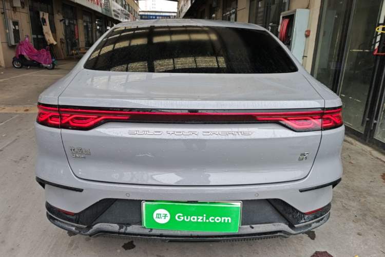 BYD Han 2025 — 5