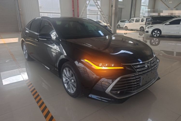 Toyota Avalon 2024 — 3
