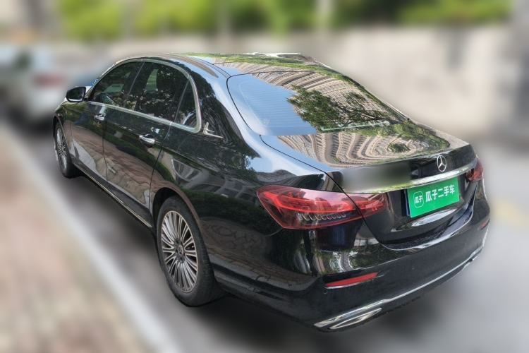 Mercedes-Benz E 300 L 2023 — 4