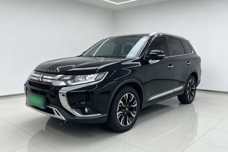 Mitsubishi outlander 2020 — фото 1