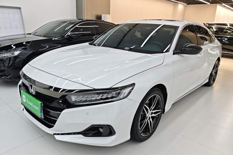 Honda Accord 2022 — фото 1