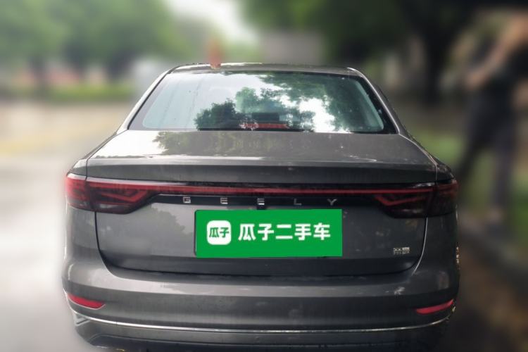 Geely Emgrand 2022 — 3