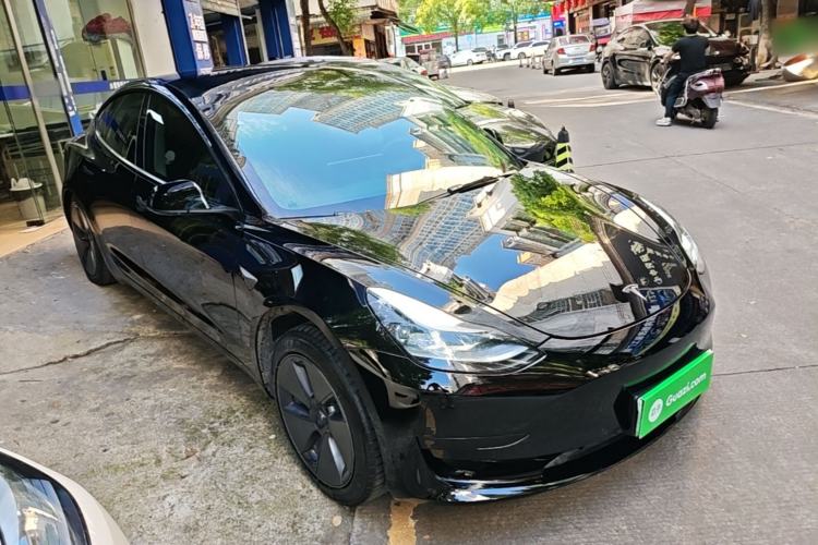 Tesla Model 3 2022 — 3