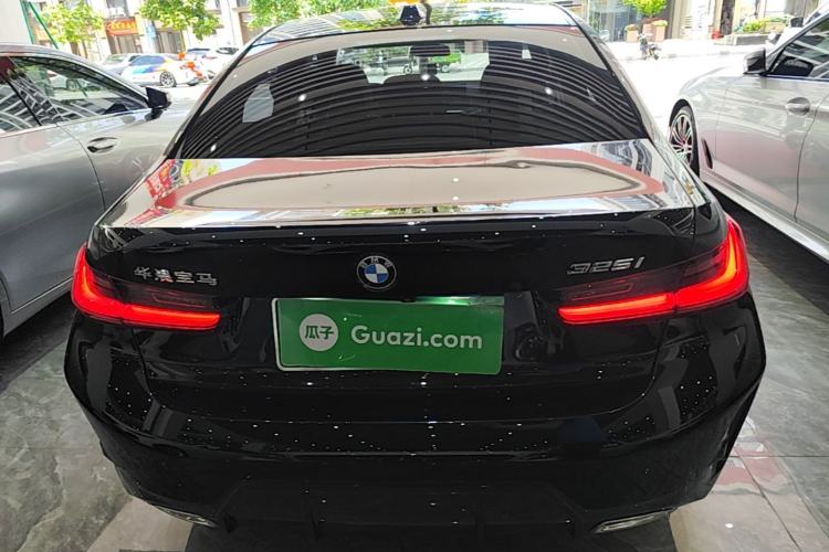BMW 325i 2024 — 5