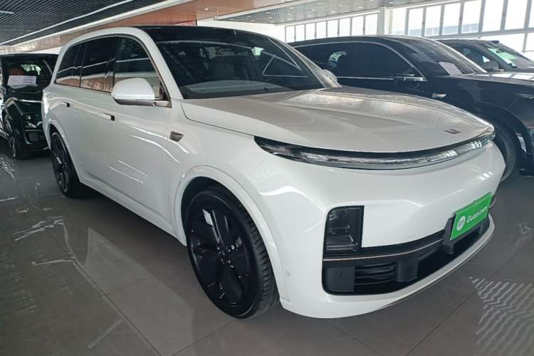 Li Auto L9 2025 — 3