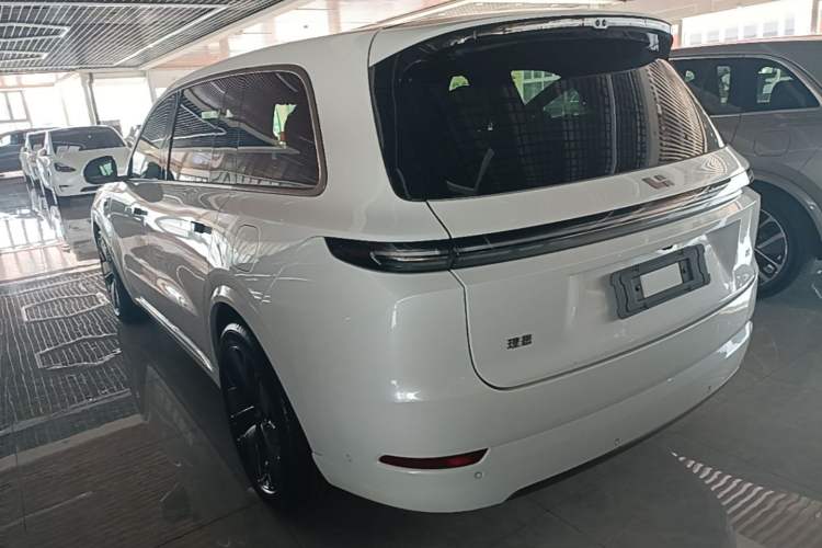 Li Auto L9 2025 — 4