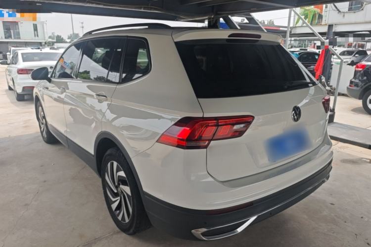 Volkswagen tiguan l 2022 — фото 4