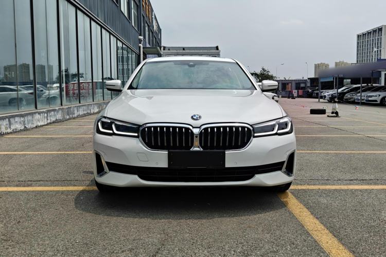 BMW 530Li 2021 — фото 2