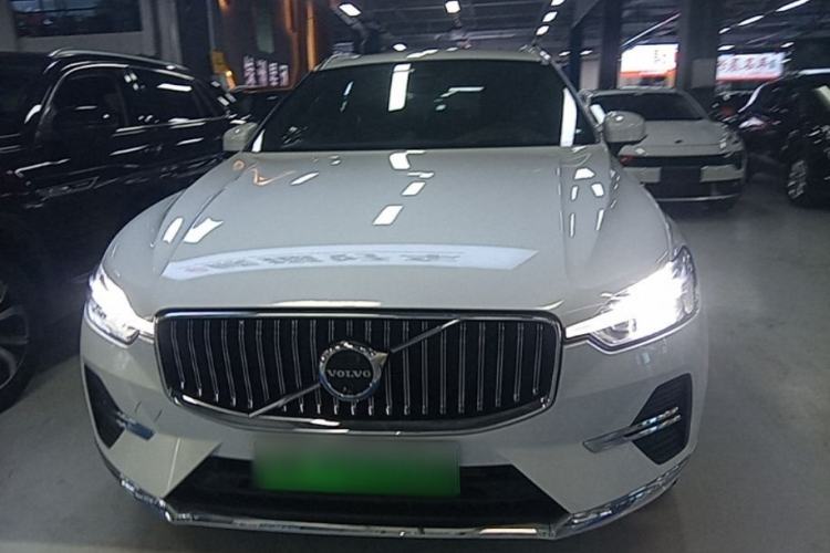 Volvo XC60 2024 — 2