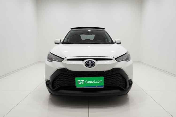 Toyota Corolla Cross 2023 — фото 2