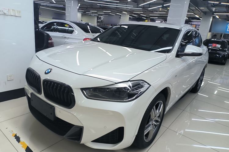 BMW X2 2021 — фото 1