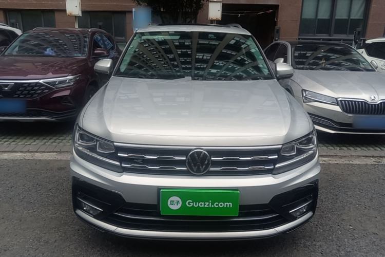 Volkswagen Tiguan L 2021 — 2