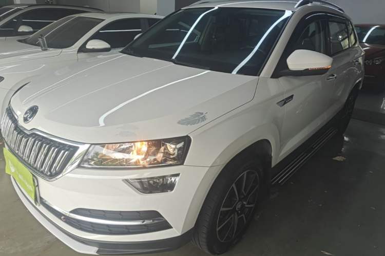 Skoda Karoq 2021 — фото 1