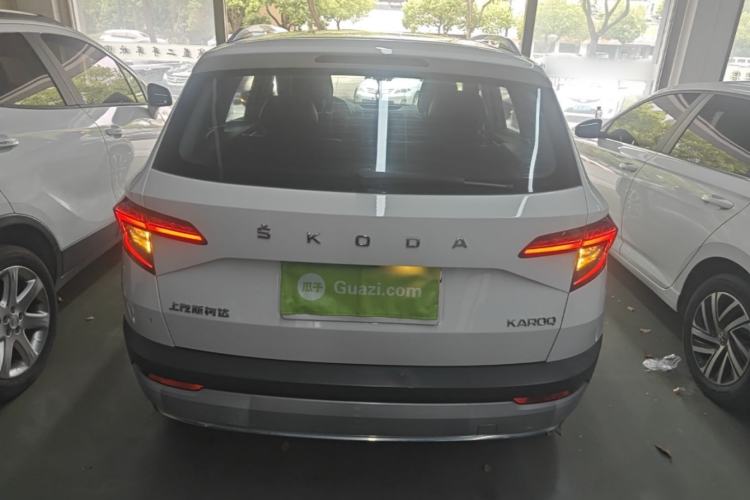 Skoda Karoq 2021 — фото 5