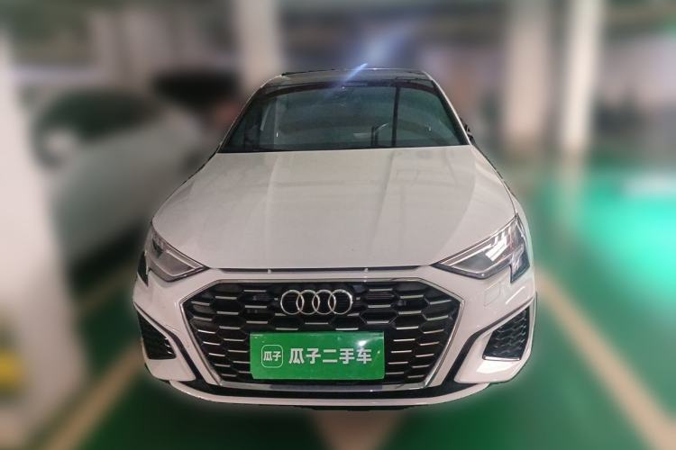 Audi A3L 2023 — фото 2