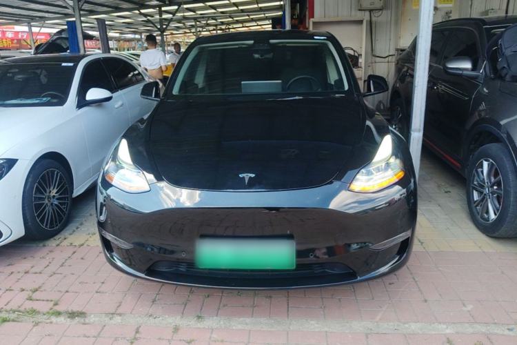Tesla Model Y 2021 — 2