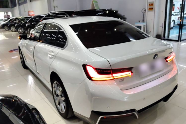 BMW i3 2022 — 4