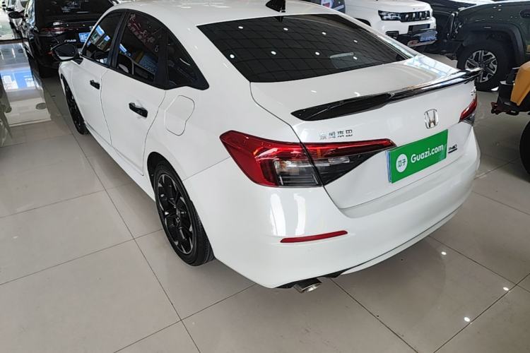 Honda Civic 2022 — 4