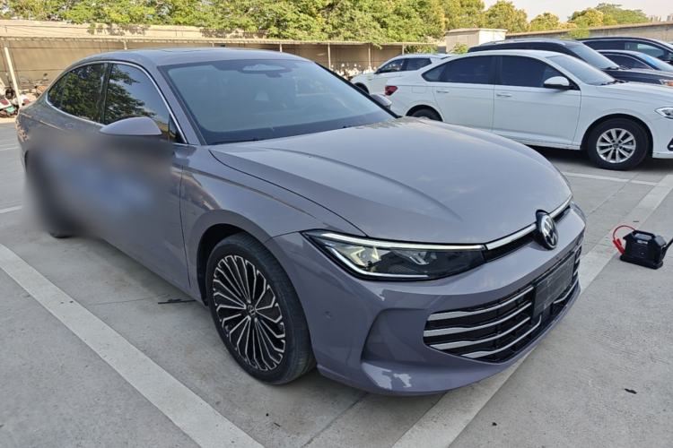 Volkswagen Passat 2025 — 3