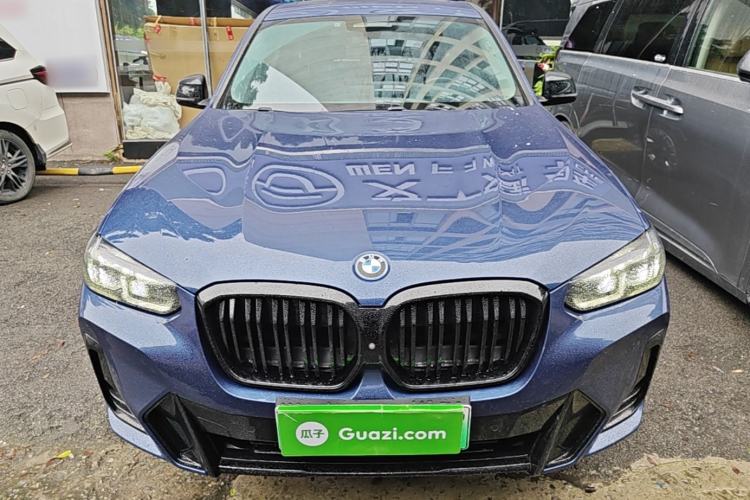 BMW iX3 2022 — 2