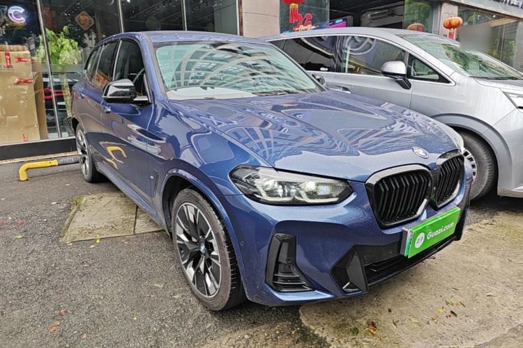 BMW iX3 2022 — 3