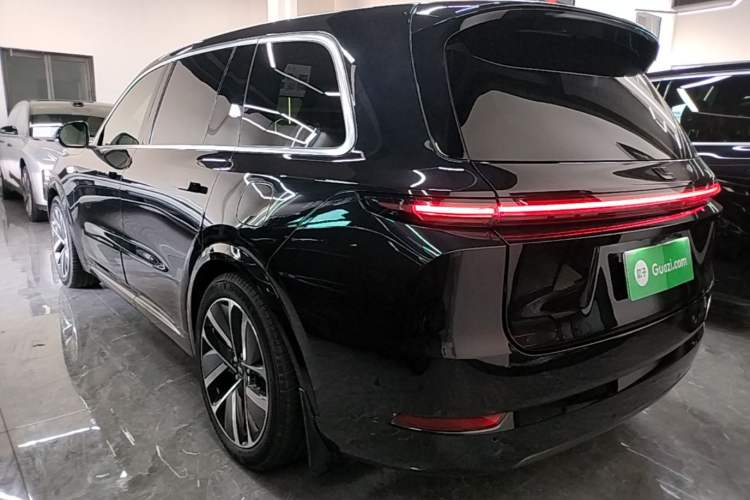 Li Auto L9 2022 — 4