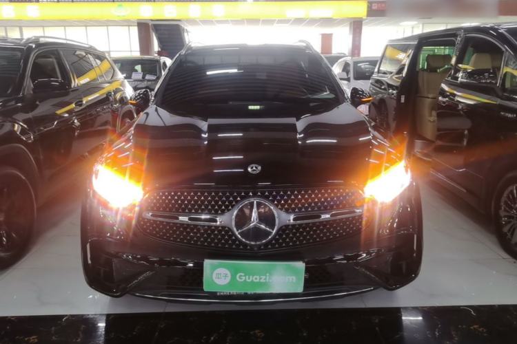 Mercedes-Benz GLC 300 L 2023 — 2