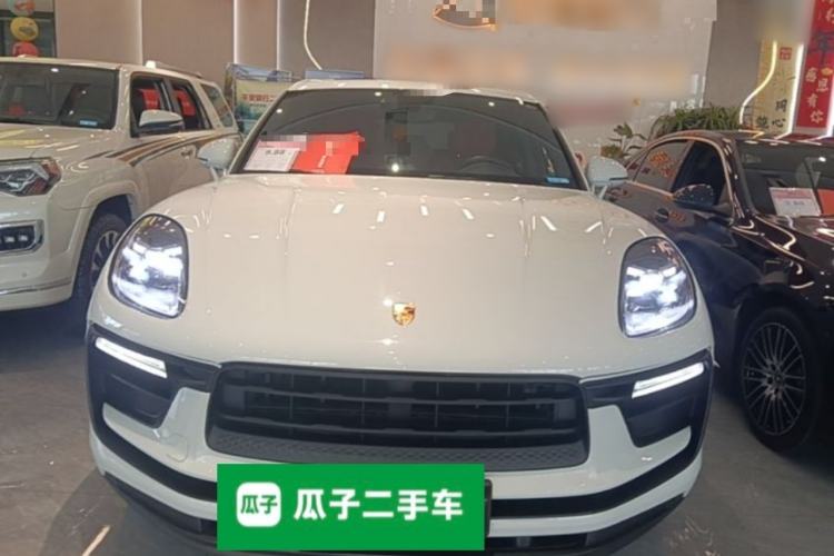 Porsche Macan 2023 — 2