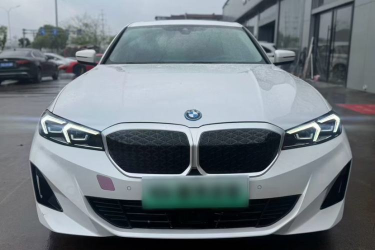 BMW i3 2025 — 2