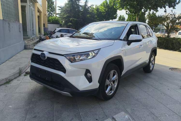 Toyota rav4 2021 — фото 1