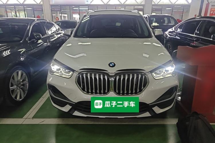 BMW X1 2021 — фото 2