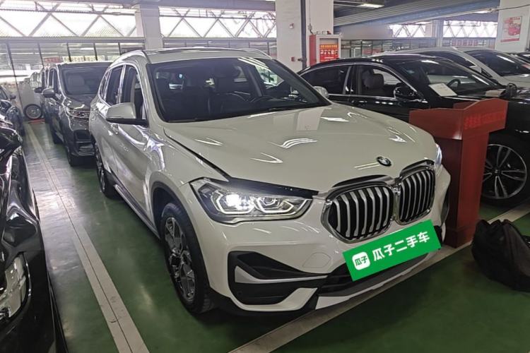 BMW X1 2021 — фото 3