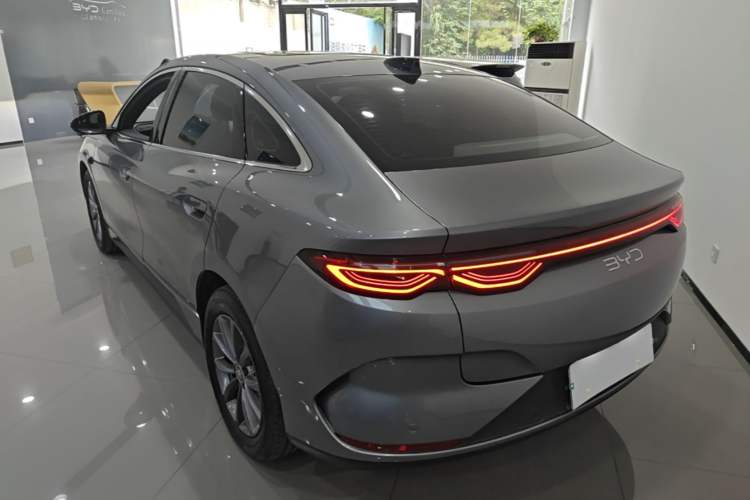 BYD Qin L 2025 — фото 4