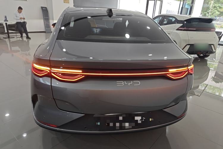 BYD Qin L 2025 — фото 5