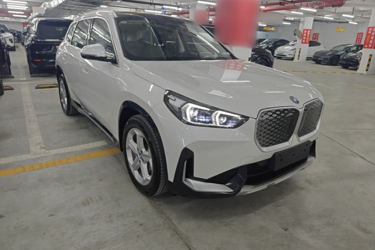 BMW iX1 2023 — 3
