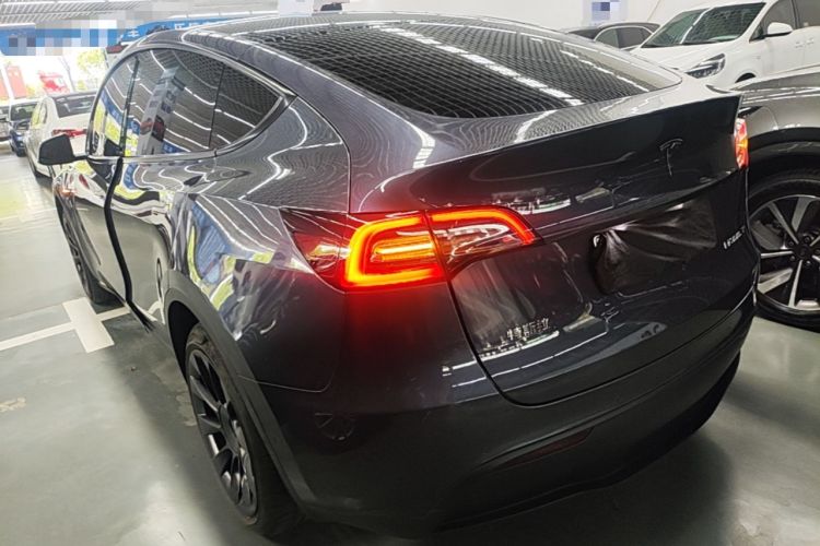 Tesla Model Y 2022 — 4