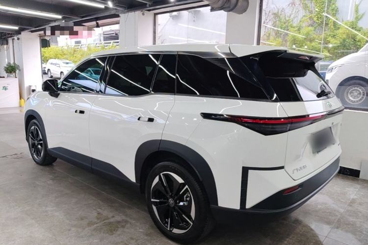 Toyota bZ3X 2025 — 4