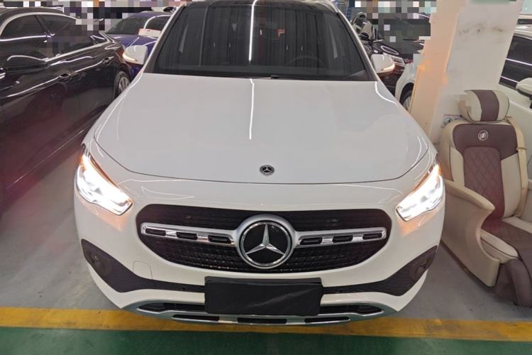 Mercedes-Benz GLA 200 2020 — 2