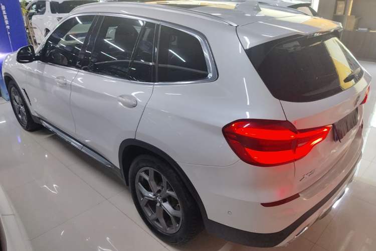 BMW X3 2021 — фото 4