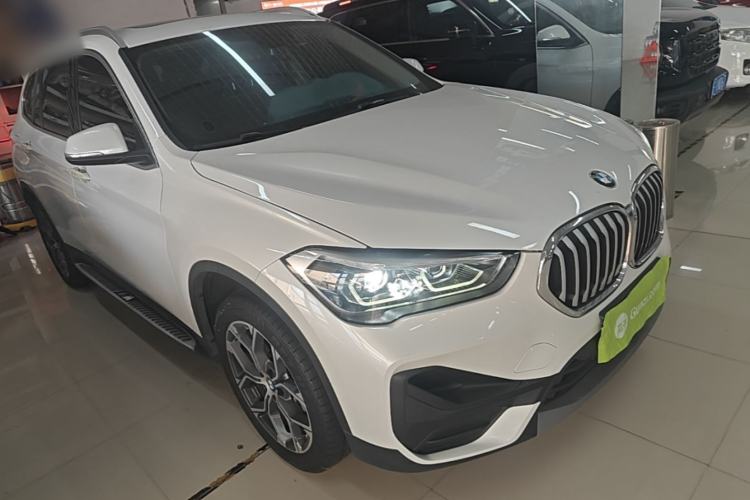 BMW X1 2021 — фото 3